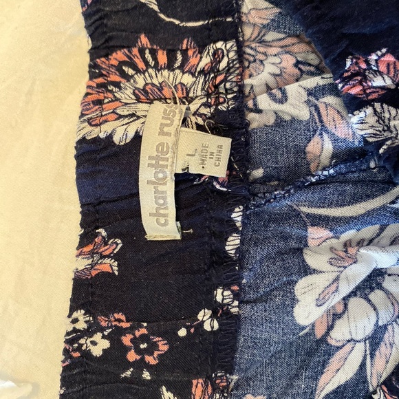 Charlotte Russe shorts - Picture 4 of 4